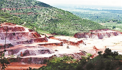 在缅遭绑30小时后获释开元棋牌两名中国员工(图1)