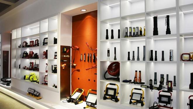 0家小厂包机出海狂揽80亿称霸全球开元棋牌浙江小镇“反杀”义乌！80(图15)