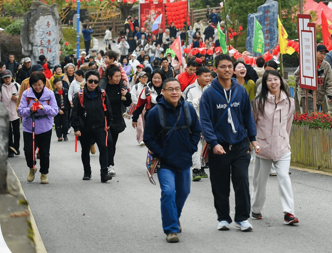 来贵阳贵安这些地方感受年味!ky开元棋牌“马上过年”——(图30) 来贵阳贵安这些地方感受年味!ky开元棋牌“马上过年”——(图30)